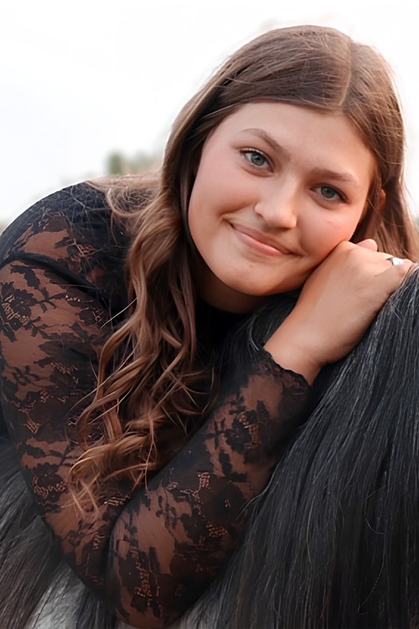 jessa\-erickson\-tall